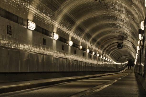 istock Old Elbe Tunnel in Hamburg from right 1256173014