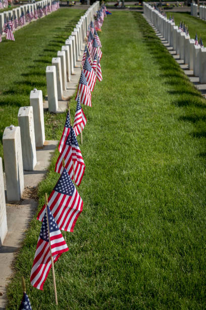 militärische grabmarker - arlington national cemetery arlington virginia cemetery national landmark stock-fotos und bilder