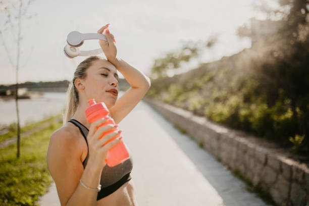 istock Young woman runs 1256270489