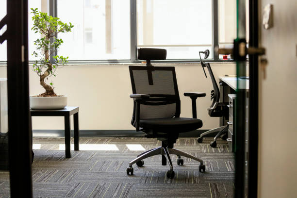 modern office chair - ausência imagens e fotografias de stock