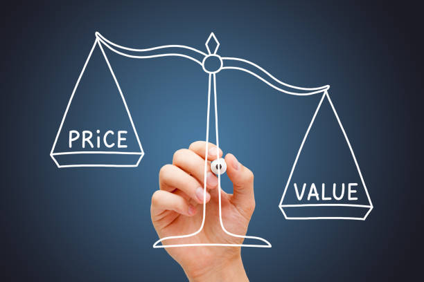 value price scale business concept - geld verdienen stock-fotos und bilder