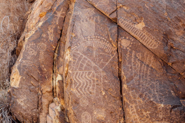 Parowan Gap Petroglyph 03 Parowan Gap Petroglyph in Utah hopi culture photos stock pictures, royalty-free photos & images