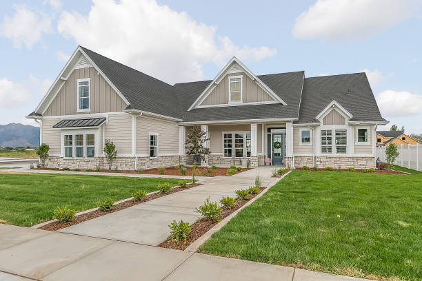 istock New traditional style home showing great craftsmanship 1256382481
