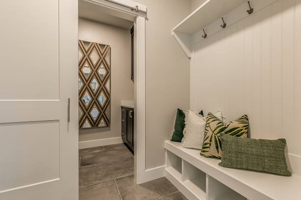 istock Shiplap wall in mudroom with mud bench 1256384399