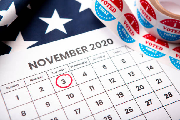 istock Red circle on November 2020 calendar, presidential election 1256491077