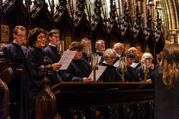 saint patrick cathedral in dublin, irland - chorus girl stock-fotos und bilder