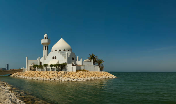 istock Mosque on Al Khobar Corniche Seafront, Eastern Province of Saudi Arabia 1256705169