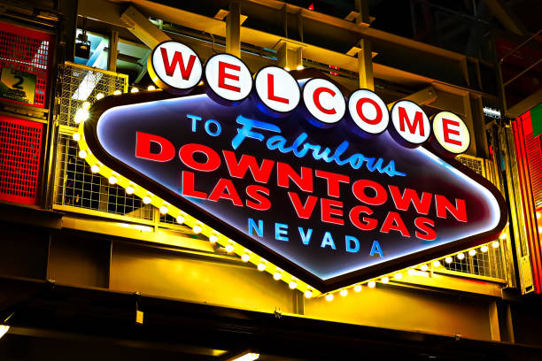 멋진 다운타운 라스베이거스 사인에 오신 것을 환영합니다 - welcome to fabulous las vegas sign photography landmarks travel locations 뉴스 사진 이미지