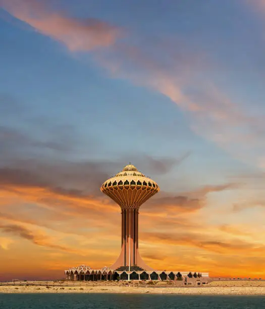 The Al Khobar Water Tower has eight stories at a height of 90 meters, and a restaurant that overlooks the city.
