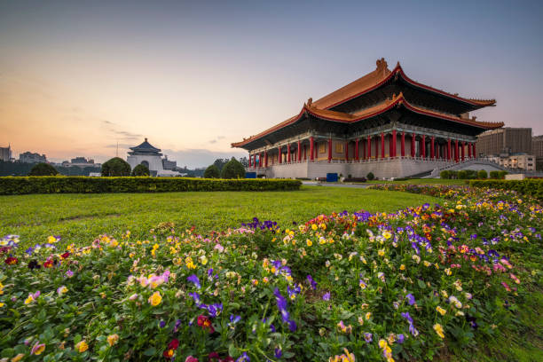 sala commemorativa di chiang kai-shek - national chiang kai shek memorial hall foto e immagini stock