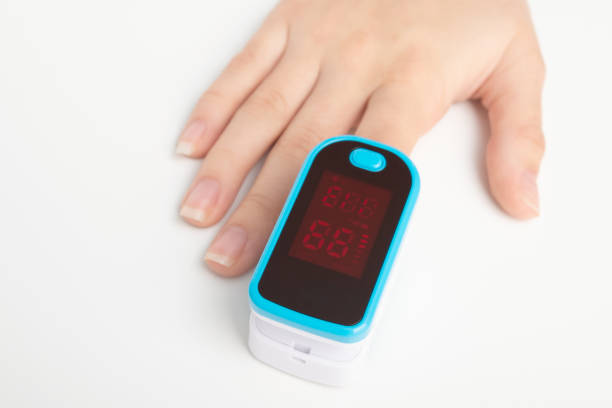 istock blood oxygen saturation medical device 1257009782