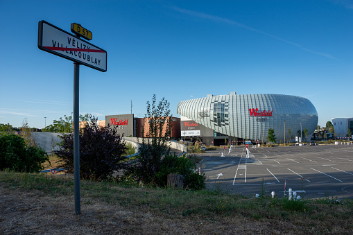 Exterior view of Westfield Velizy 2 regional shopping center with the new logo \