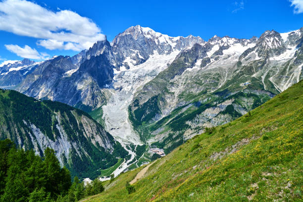 hiking paradise, mont blanc, european alps, france - france european alps landscape meadow imagens e fotografias de stock