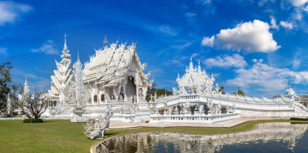 istock White Temple (Wat Rong Khun) in Chiang Rai 1257106637