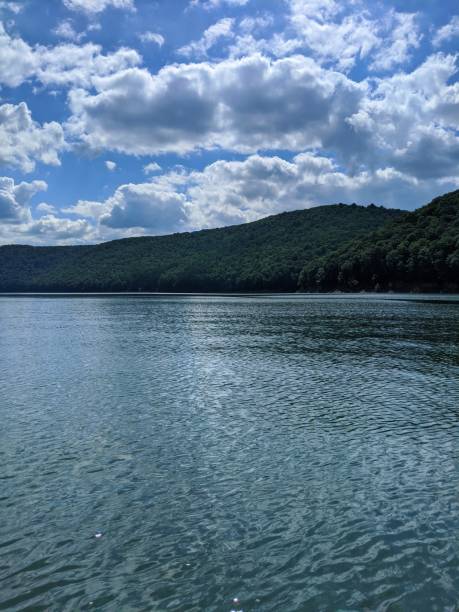 istock Pennsylvania Rolling Mountains from a Body of Water 1257116544