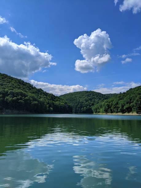 istock Pennsylvania Rolling Mountains from a Body of Water 1257116558