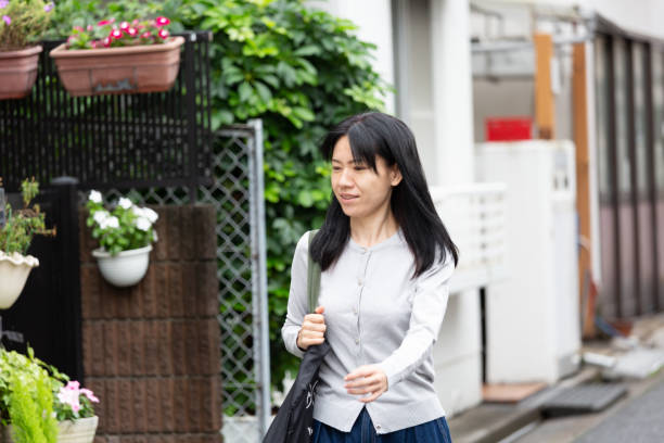 istock A woman in her 30s going to work. 1257153606
