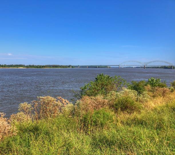 istock Mississippi River in Memphis TN 1257164070