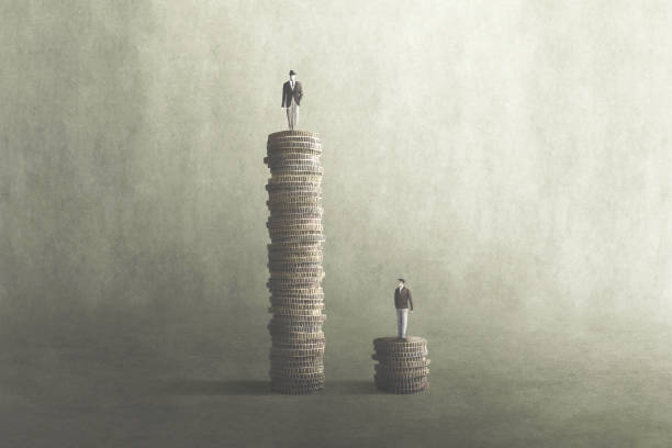 salary comparison, inequality concept - uneven imagens e fotografias de stock