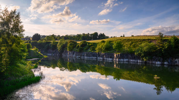 disused stanhope quarry - area of outstanding natural beauty stock-fotos und bilder