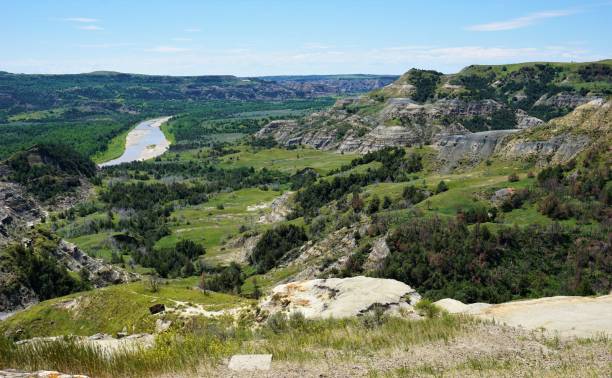 istock Little Missouri River&Canyon 1257290617