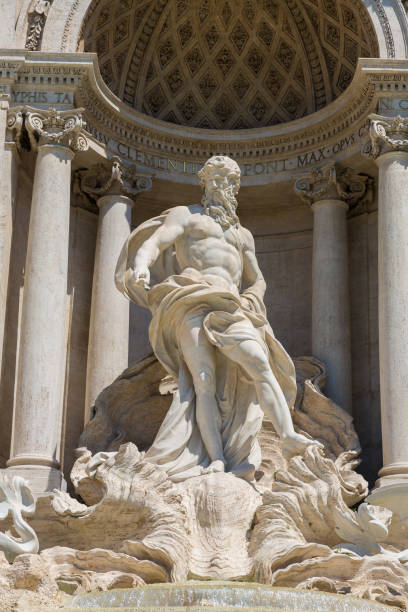 istock Fountain di Trevi in Rome 1257317565
