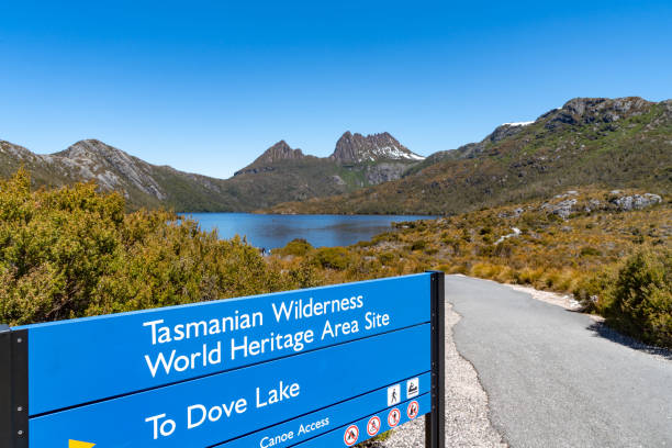 The road sign at Cradle Mountain, Tasmania, Australia Tasmania, Australia. launceston tasmania stock pictures, royalty-free photos & images