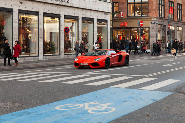 lamborghini aventador lp700-4 coche deportivo - 7004 fotografías e imágenes de stock