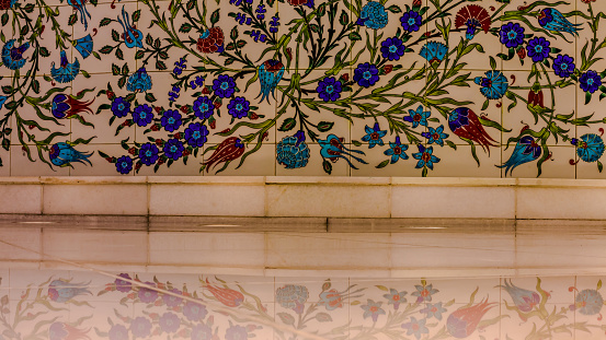 Ismamic ottoman empire era traditional seamless ceramic tile,vector floral pattern.