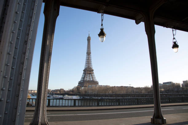 istock Eiffel Tower and Bir-Hakeim Bridge in Paris 1257395704