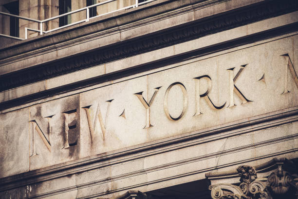 istock New York text on the Manhattan municipal building 1257408413