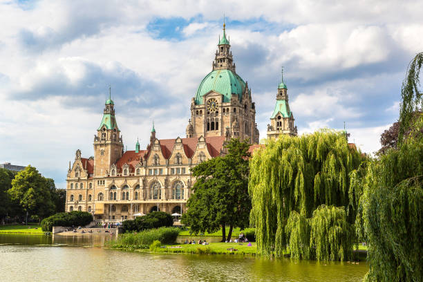 istock New City Hall in Hannover 1257460564