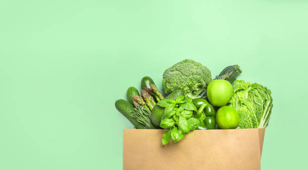 istock Fresh food delivery service 1257535416