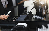 personen-die-arbeiten.jpg?b=1&s=170x170&k=20&c=yJbTt7C5MUX5Y11iZKxKGQO96CmIyg7YmH0HRXpOLF0=