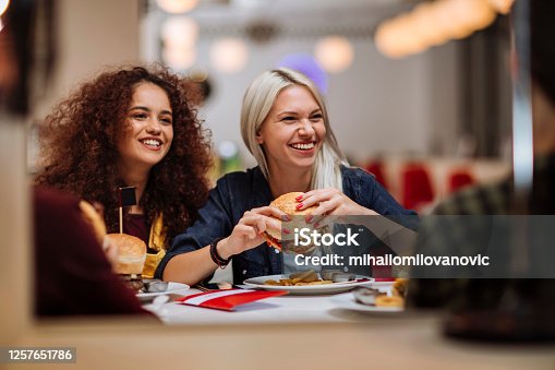 istock Super ready to dig in 1257651786