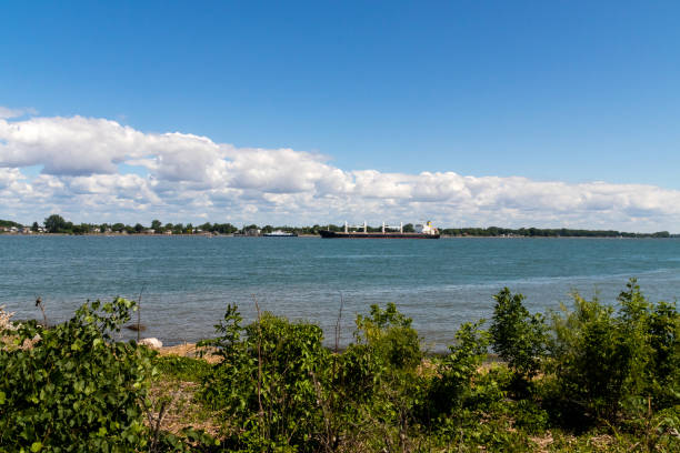 istock View of St. Lawrence river from Pointe-aux-Pins park 1257675543
