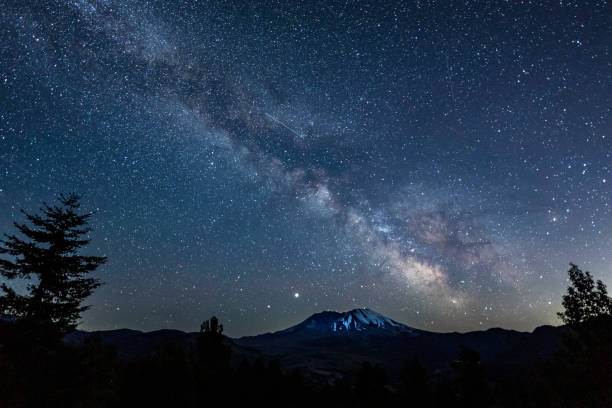 istock Milky Way over Mt St Helens 1257754131