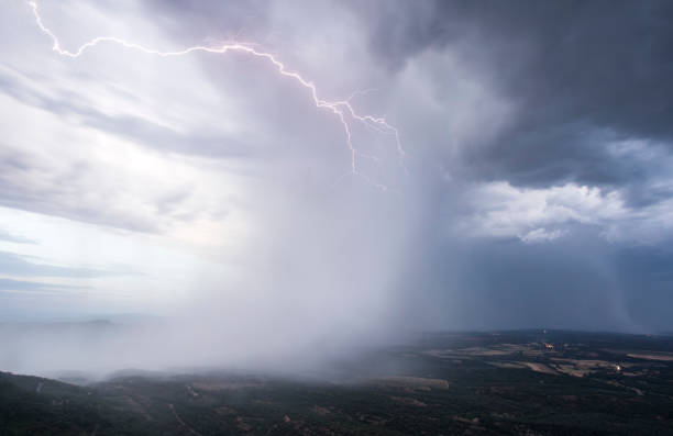 istock Thunderstorm at Mont Bouquet (2) - July 22th 2020 1257756651