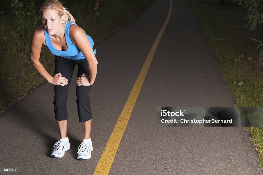 여성 runner 꼭대기처럼 - 로열티 프리 20-24세 스톡 사진