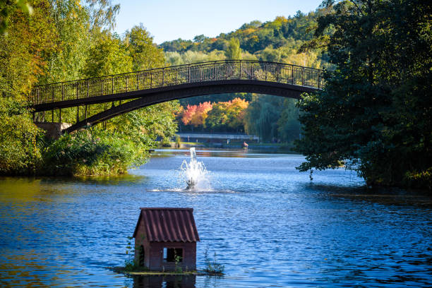 HD stock photos of a landscape, lake, park bench, cityscape, street, fountain, sky, various colors, beautiful scenery.