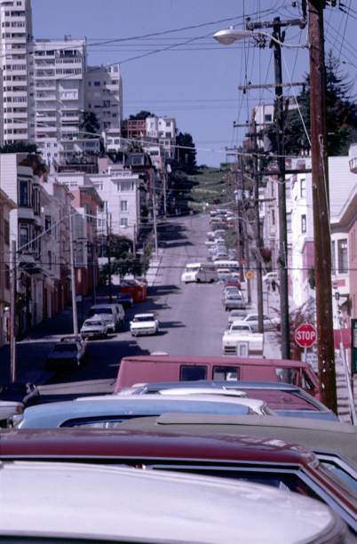 istock Lombard street in San Francisco 1257838309