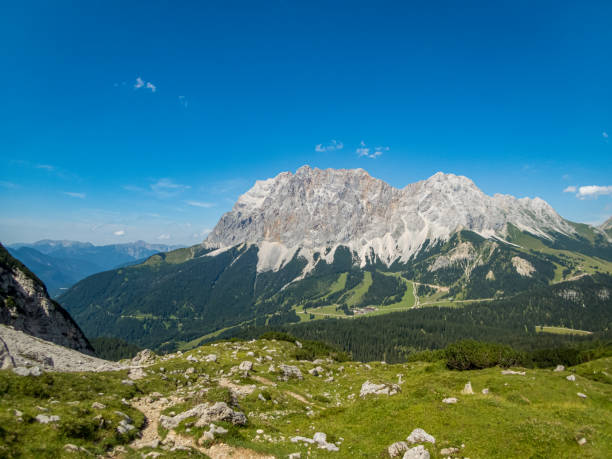 seebensee y drachensee cerca de ehrwald en tirol - austria mountain panoramic ehrwald fotografías e imágenes de stock