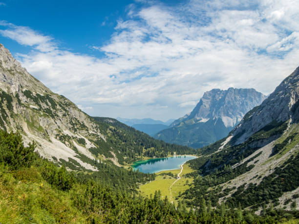 seebensee y drachensee cerca de ehrwald en tirol - austria mountain panoramic ehrwald fotografías e imágenes de stock