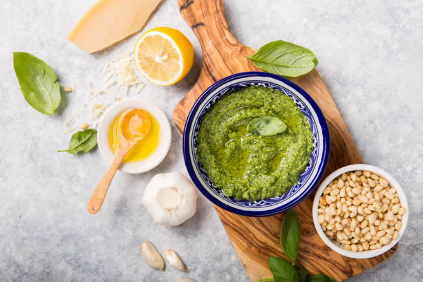 Ingredientes frescos para Pesto Genovês