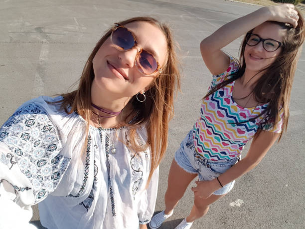 istock Best friends selfie 1257905176