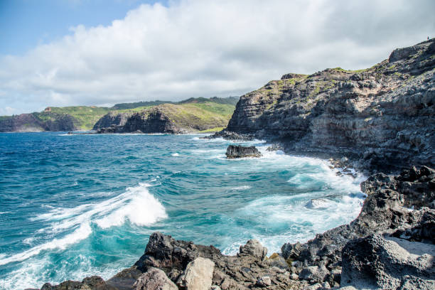 istock Nakalele Coast in Maui Hawaii 1257907681