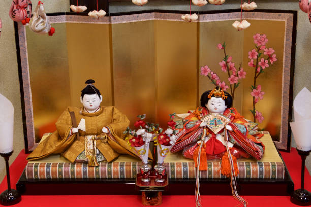 tradicional boneca hina decorada em março no japão. - collection doll toy rag doll - fotografias e filmes do acervo