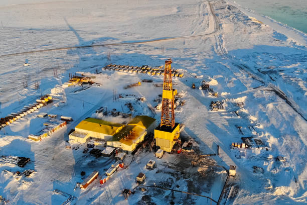 istock Drilling rig for oil and gas well drilling. 1257987475