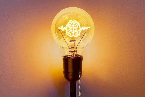 concepto creativo inteligente de pensamiento cerebral de ideas inteligentes - inventor fotografías e imágenes de stock