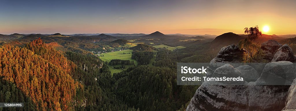 Coucher de soleil dans les montagnes suisses, en République tchèque - Photo de Agriculture libre de droits
